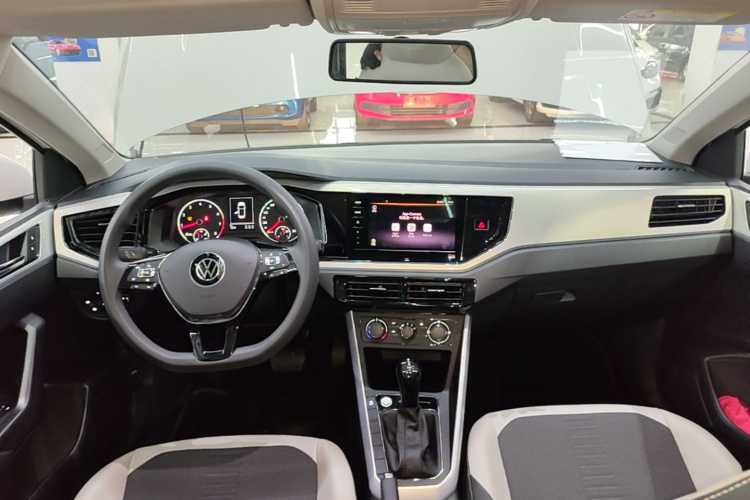 Volkswagen Polo 2023 #10 Volkswagen Polo 2023 صورة سيارة #10