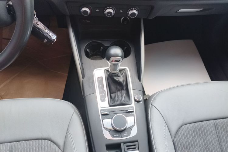 Audi A3 2018 #14 Audi A3 2018 car image #14