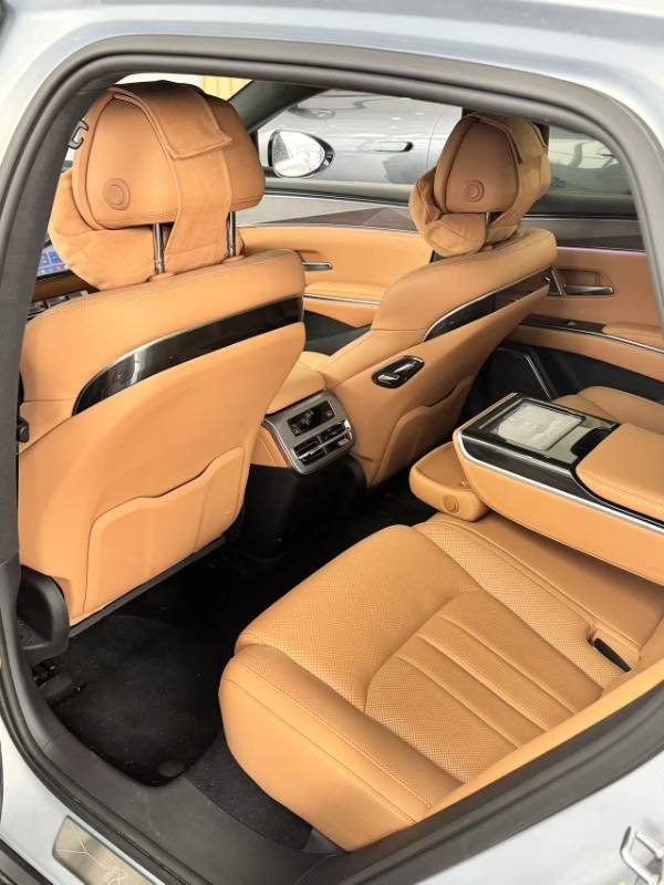 BYD HanL 2025 car image #3