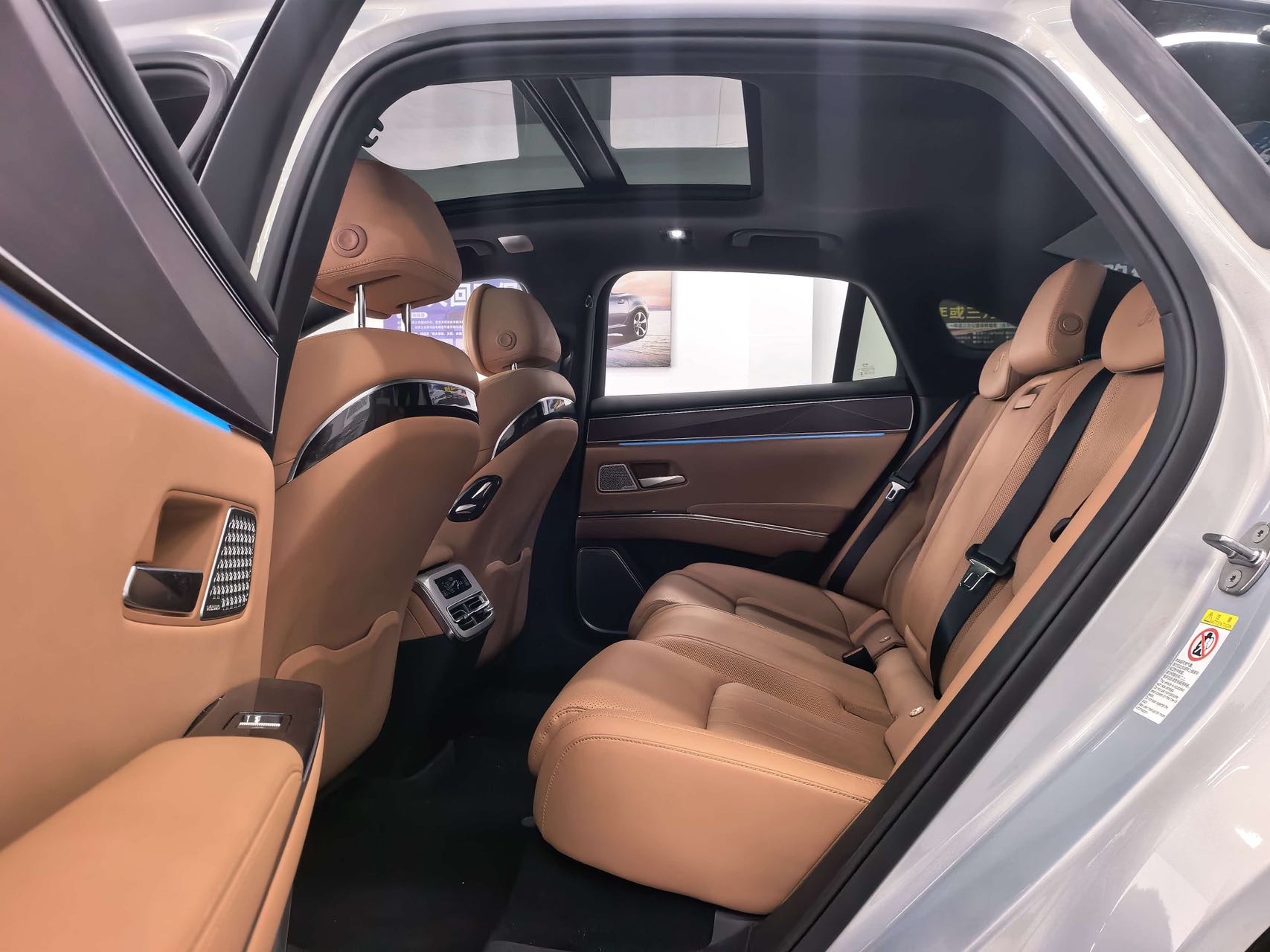 BYD HanL 2025 imagem de carro #6
