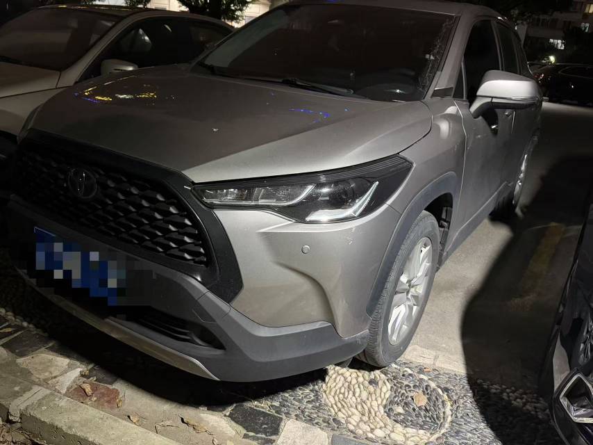 Toyota Corolla Cross 2023 immagine di auto 
