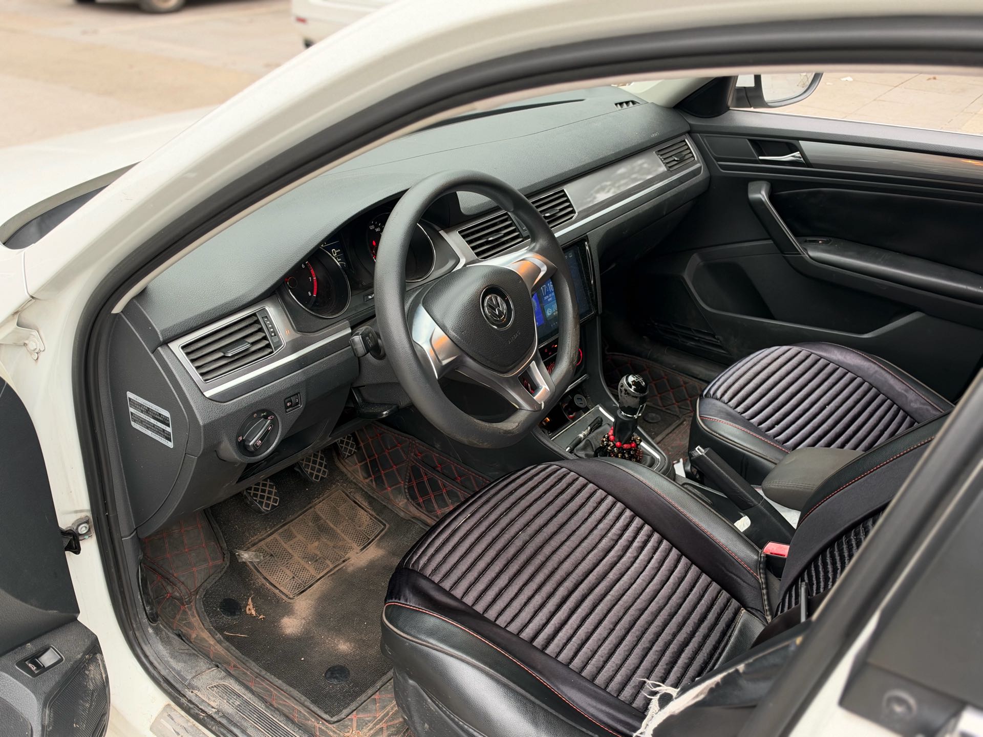 Volkswagen Bora 2017 صورة سيارة #3