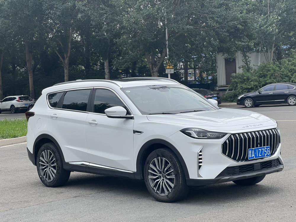 Jetour X70 PLUS 2023 car image #3