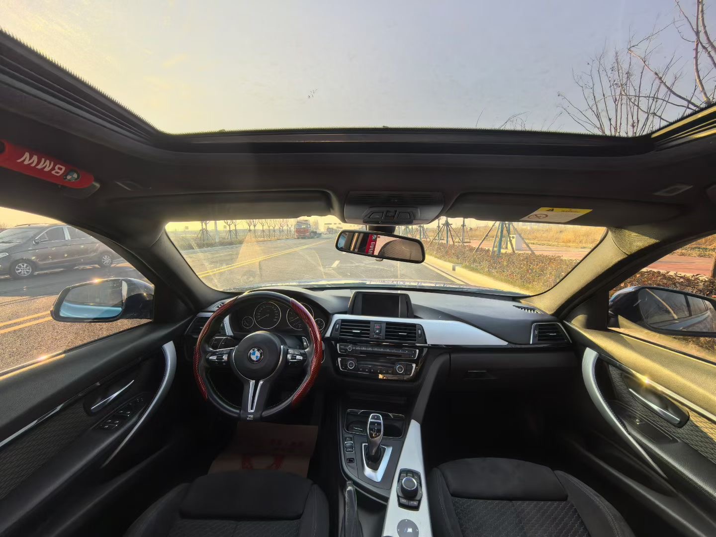 BMW 3 Series 2017 car image #8