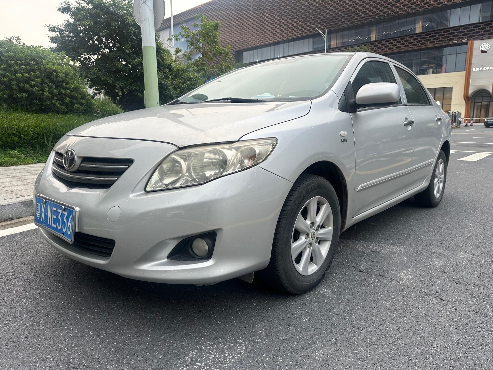 Toyota Corolla 2010 car image 