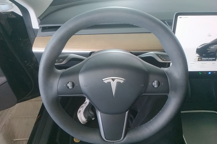 Tesla Model 3 2023 #11 Tesla Model 3 2023 immagine di auto #11