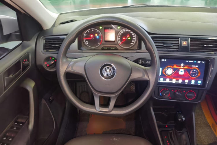 Volkswagen Santana 2023 car image #11