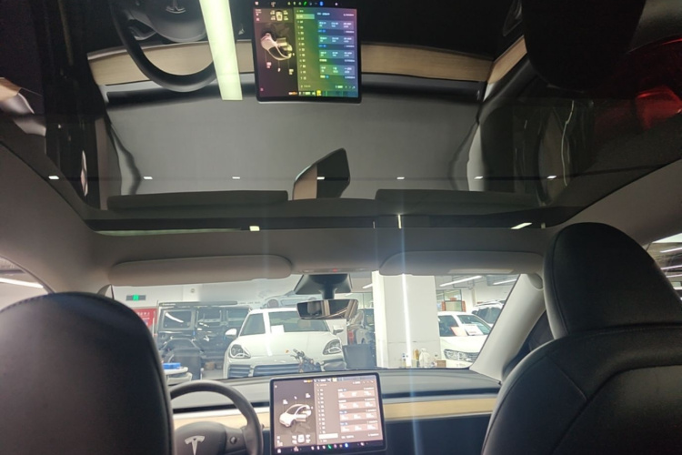 Tesla Model Y 2023 #18 Tesla Model Y 2023 immagine di auto #18