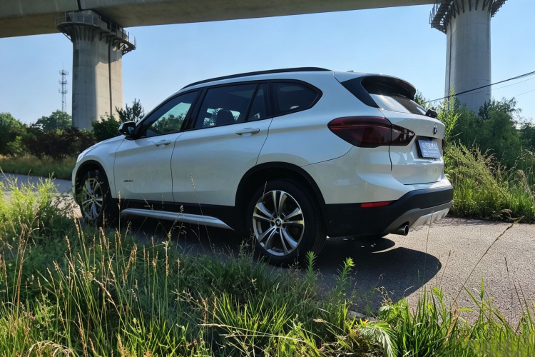 BMW X1 2018 #6 BMW X1 2018 car image #6
