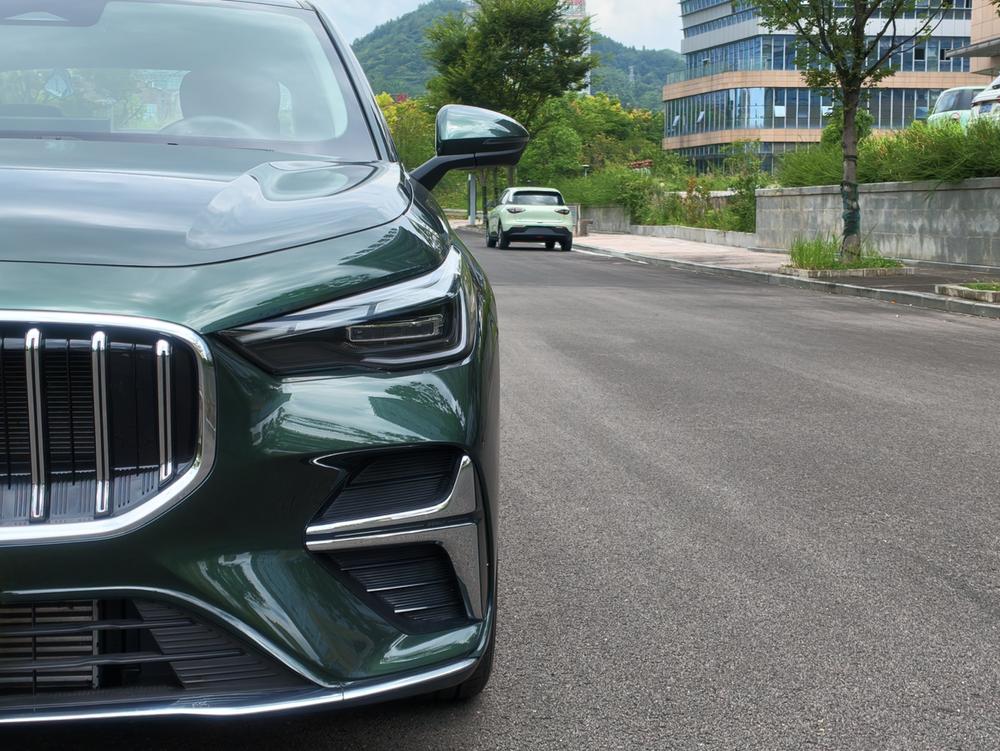 GEELY Emgrand 2026 car image #12