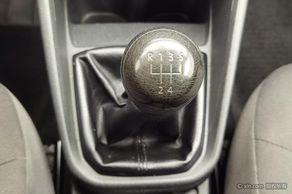 Volkswagen Santana 2016 #14 Volkswagen Santana 2016 car image #14