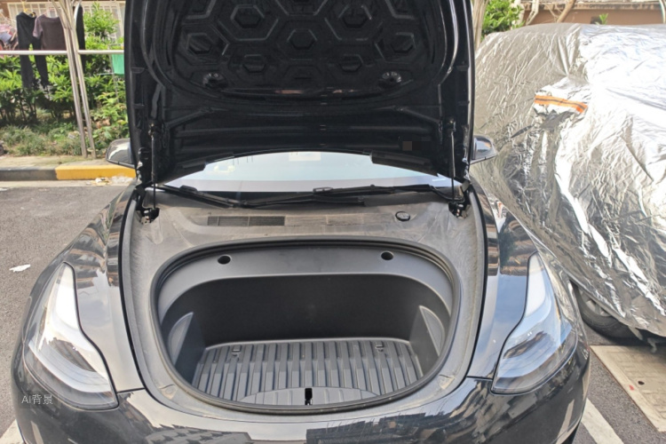 Tesla Model 3 2023 car image #22