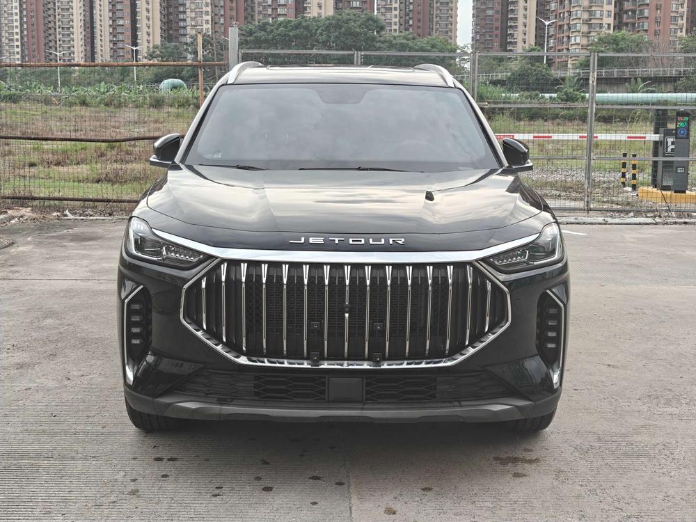 Jetour X70 PLUS 2024 car image #2