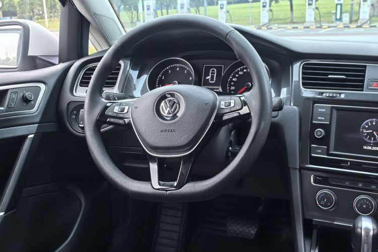 Volkswagen Golf 2018 #11 Volkswagen Golf 2018 car image #11