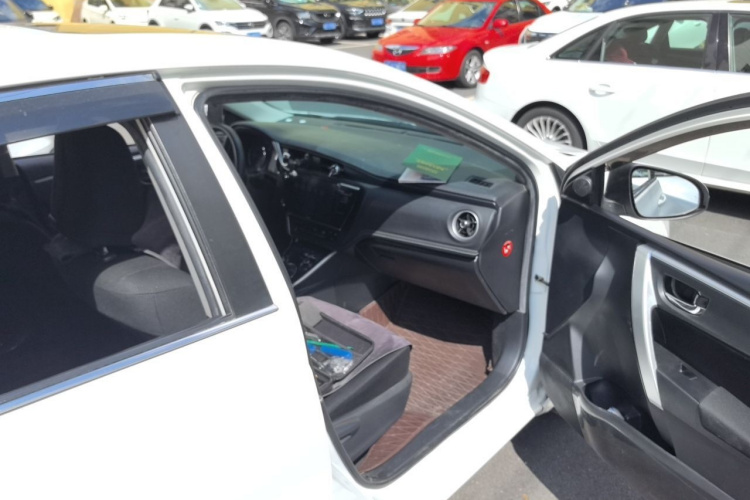 Toyota Corolla 2019 #27 Toyota Corolla 2019 car image #27