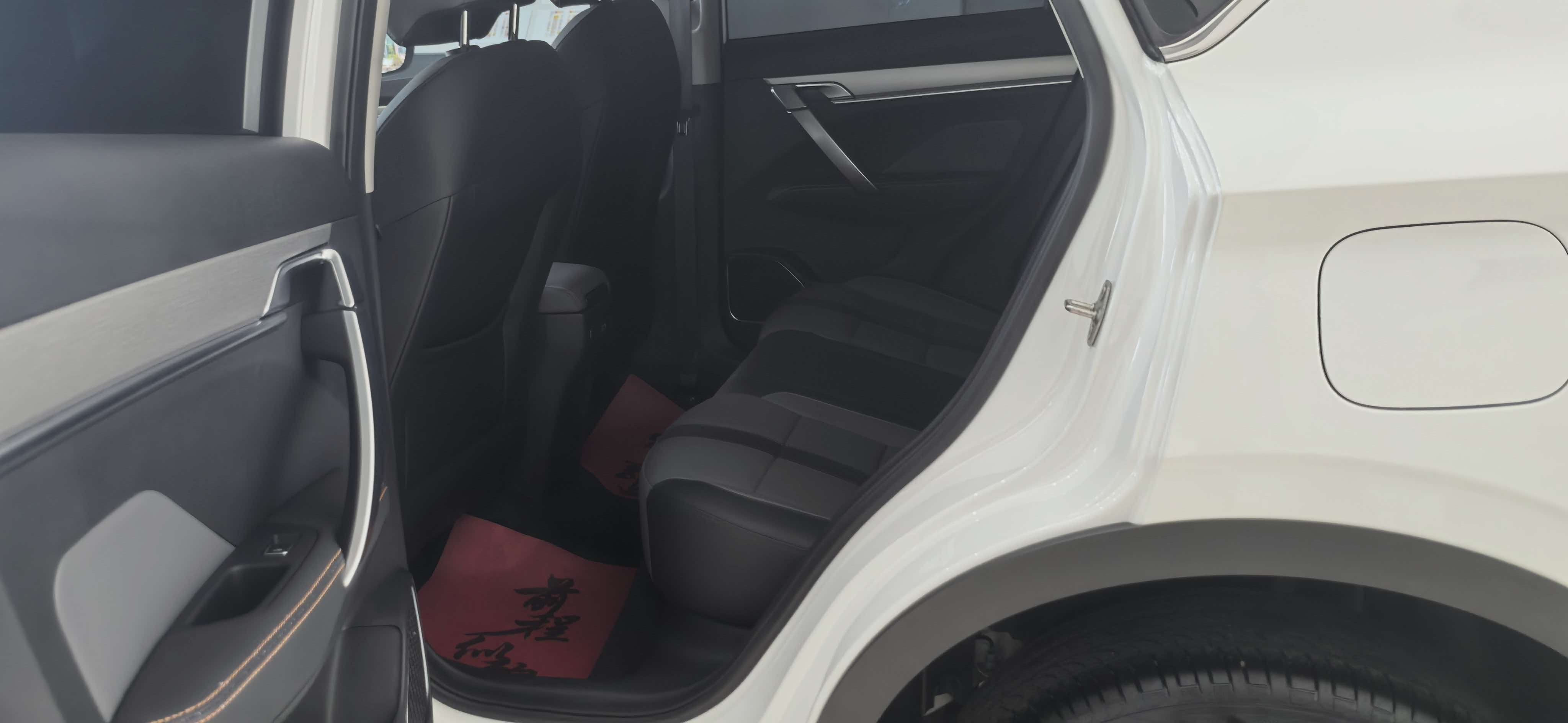 GEELY Coolray 2024 immagine di auto #7