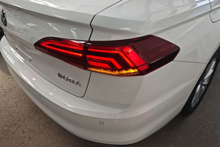 Volkswagen Bora 2021 car image #8