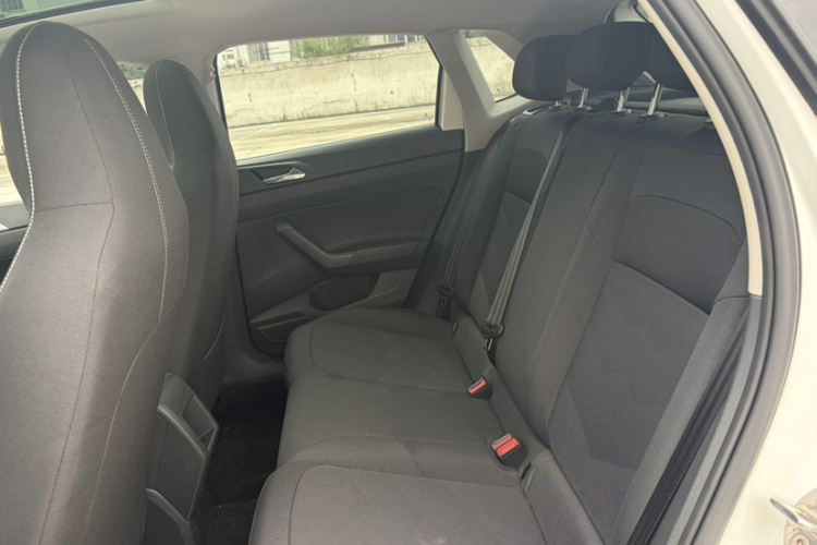 Volkswagen Polo 2021 car image #18