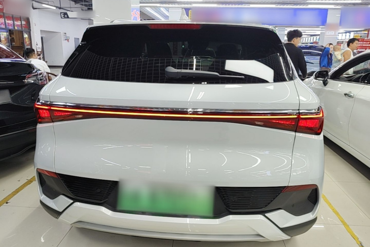 BYD Yuan Plus 2023 immagine di auto #6