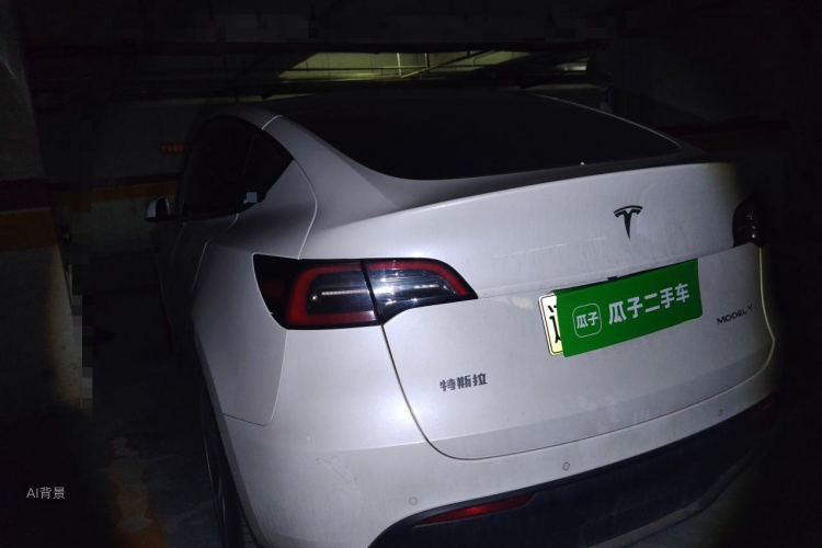 Tesla Model Y 2023 #5 Tesla Model Y 2023 car image #5