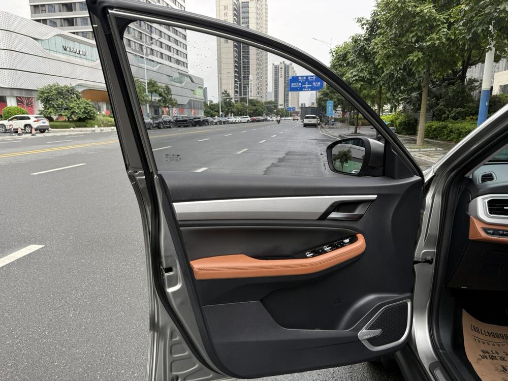GEELY Vision X6 2020 car image #19