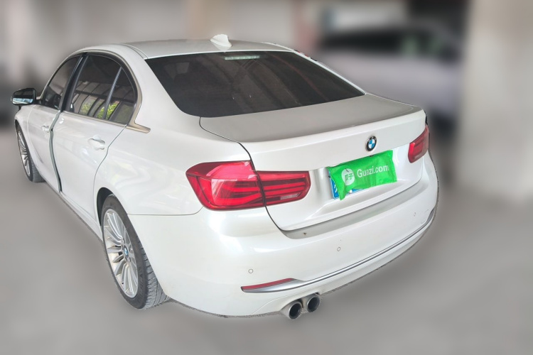 BMW 3 Series 2018 car image #5
