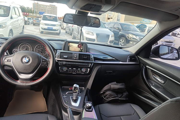 BMW 3 Series 2016 car image #10