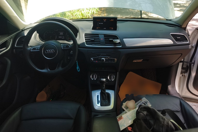 Audi Q3 2016 #10 Audi Q3 2016 car image #10