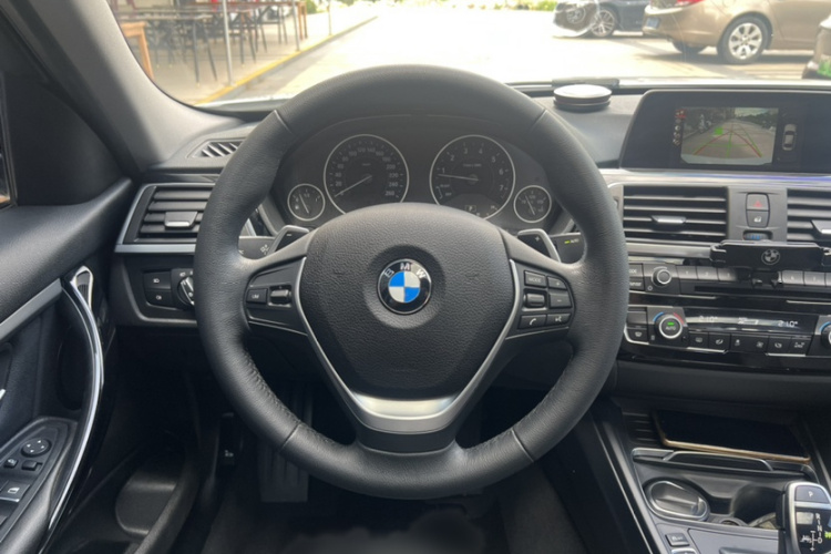 BMW 3 Series 2017 #13 BMW 3 Series 2017 car image #13