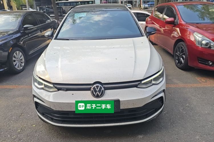 Volkswagen Golf 2024 car image #3