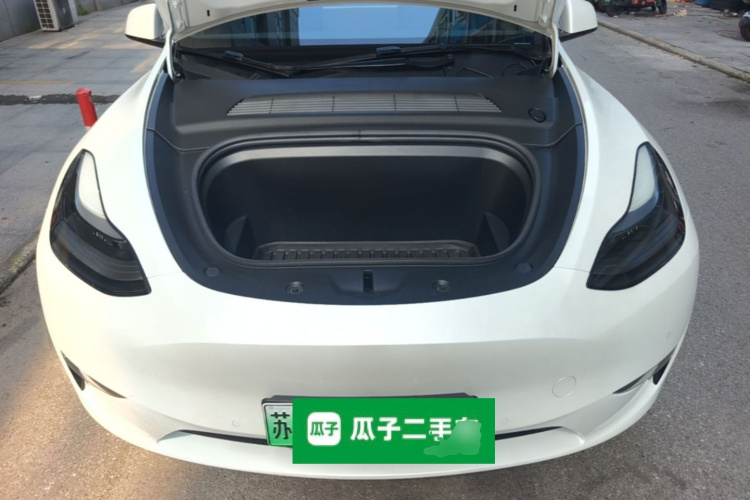 Tesla Model Y 2022 #22 Tesla Model Y 2022 car image #22