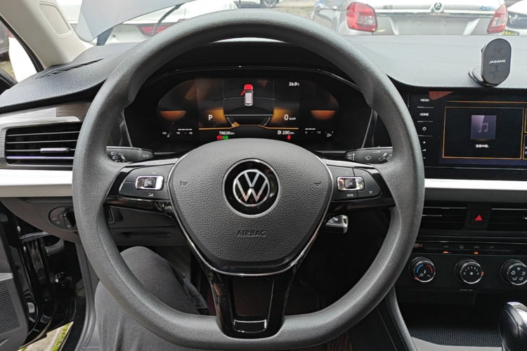 Volkswagen Lavida 2021 car image #11