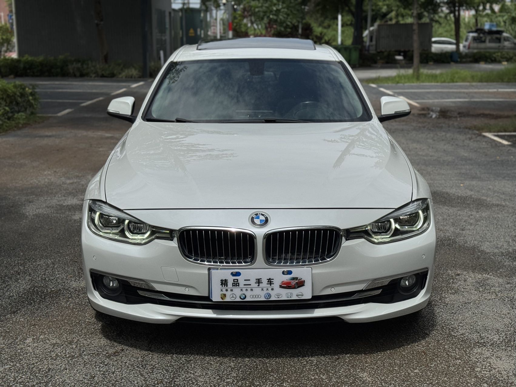 BMW 3 Series 2018 car image #2