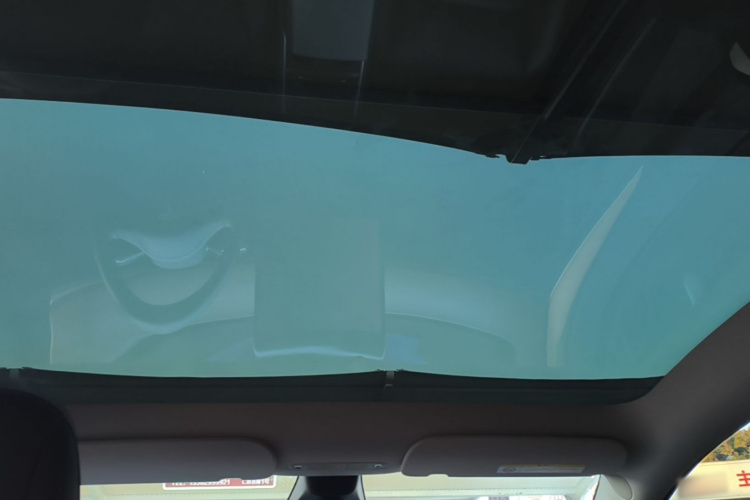 Tesla Model Y 2022 صورة سيارة #18