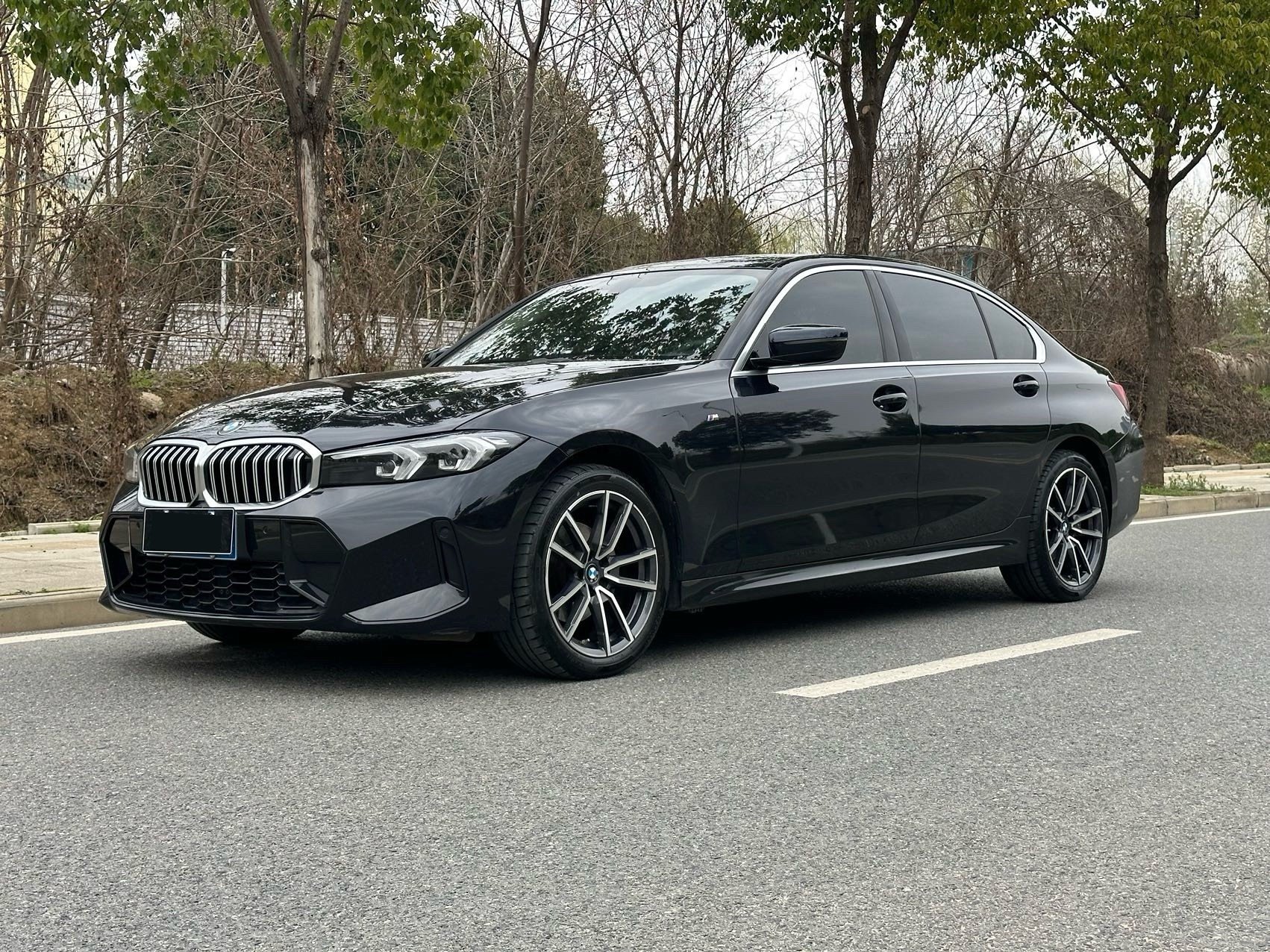 BMW 3 Series 2023 BMW 3 Series 2023 car image