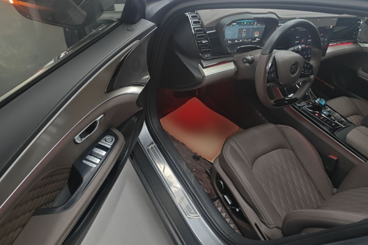 BYD Han 2023 #12 BYD Han 2023 car image #12