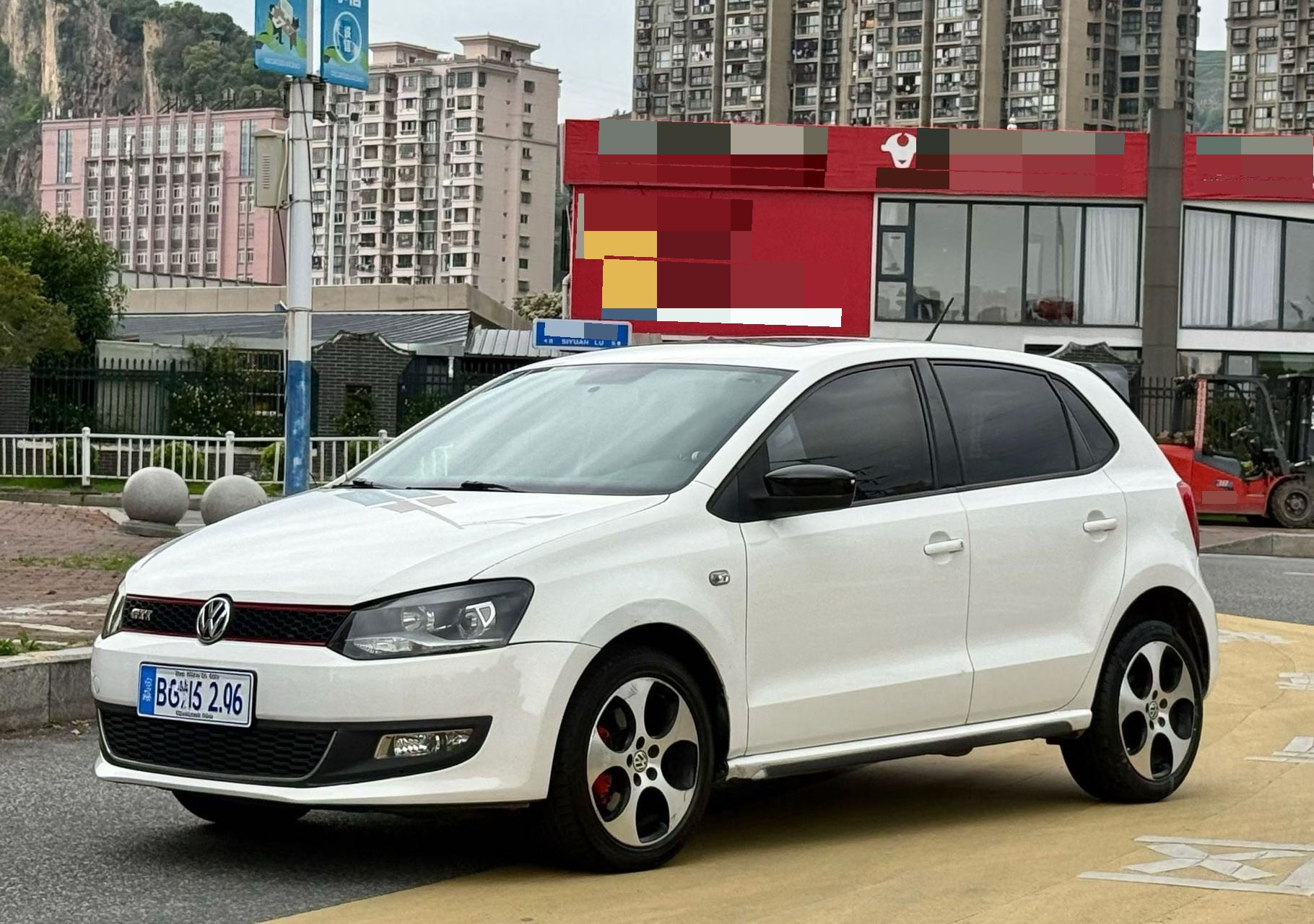 2013 2013 car image