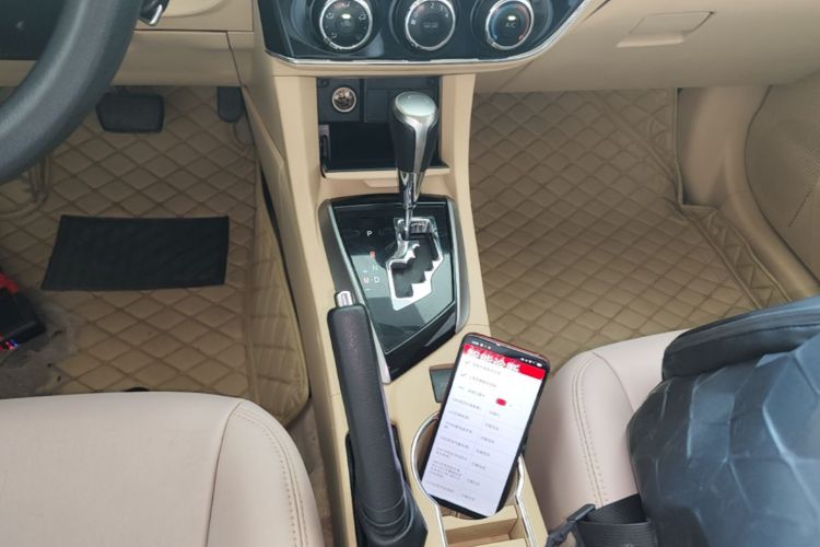 2015 #14 2015 car image #14