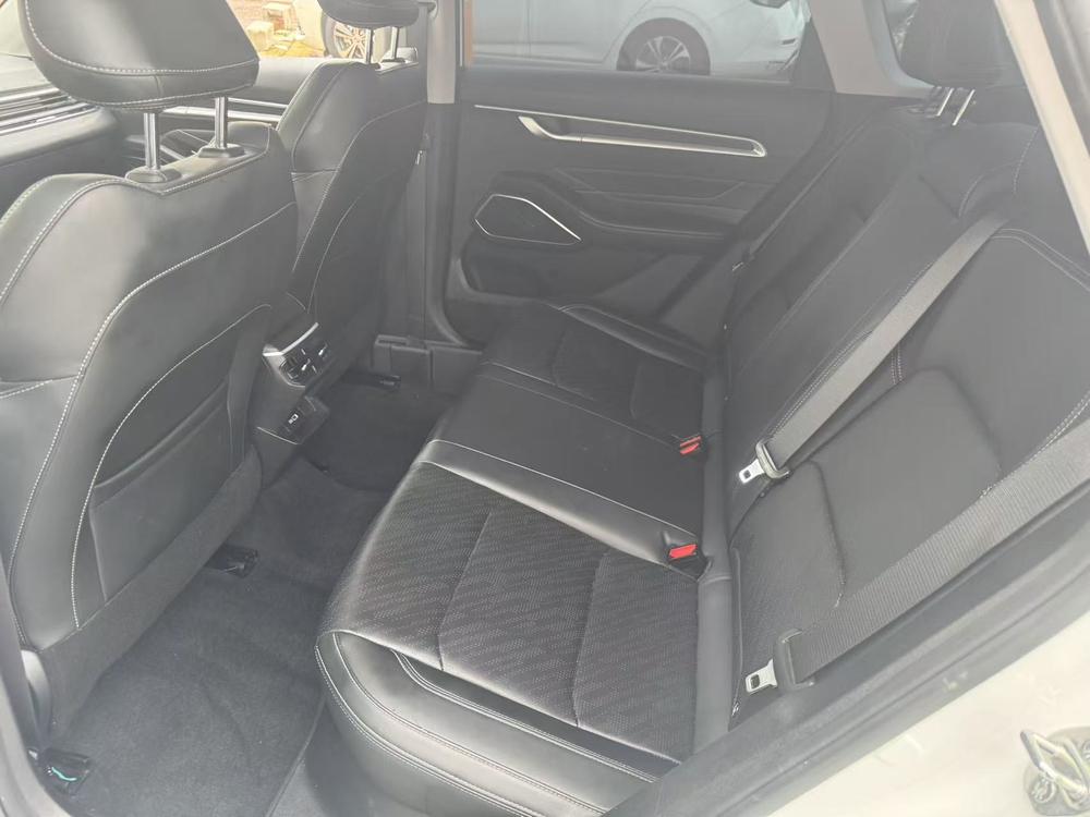 GEELY Emgrand 2021 car image #16