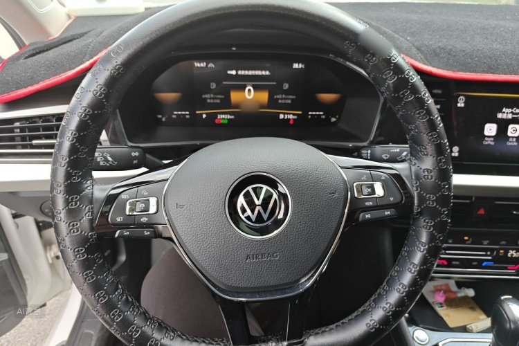 Volkswagen Lavida 2021 car image #12