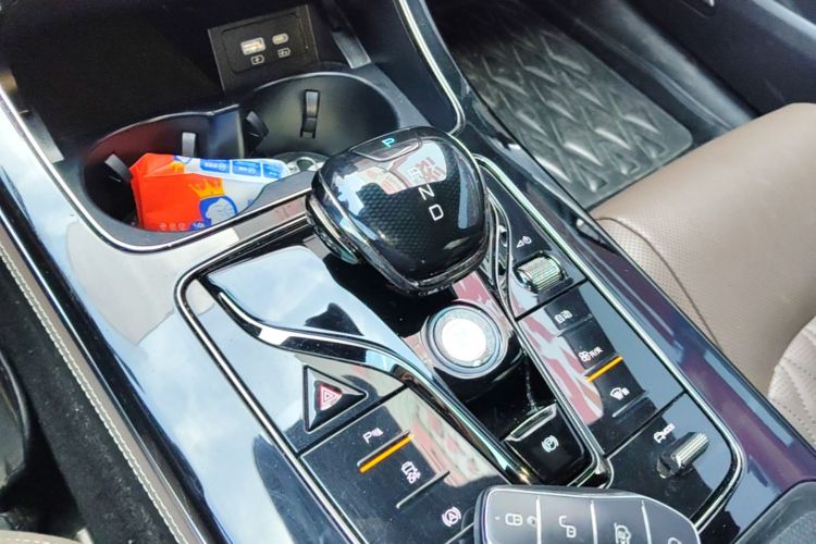BYD Han 2023 car image #14