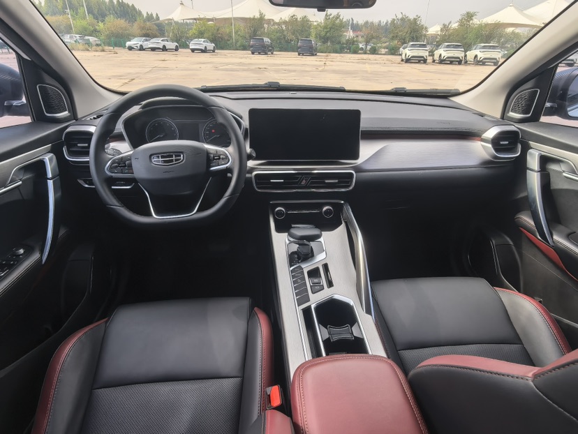 GEELY Coolray 2023 imagen de coche #6
