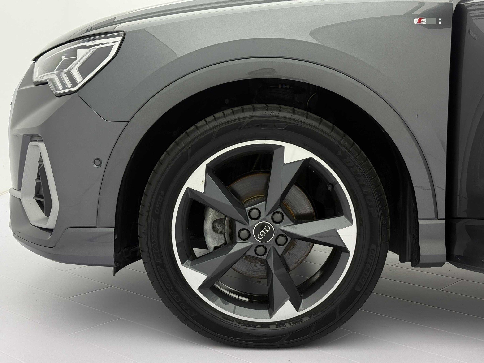 Audi Q3 2023 #9 Audi Q3 2023 car image #9