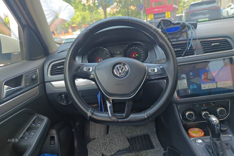Volkswagen Lavida 2018 car image #12