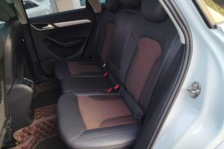 Audi Q3 2017 #17 Audi Q3 2017 car image #17