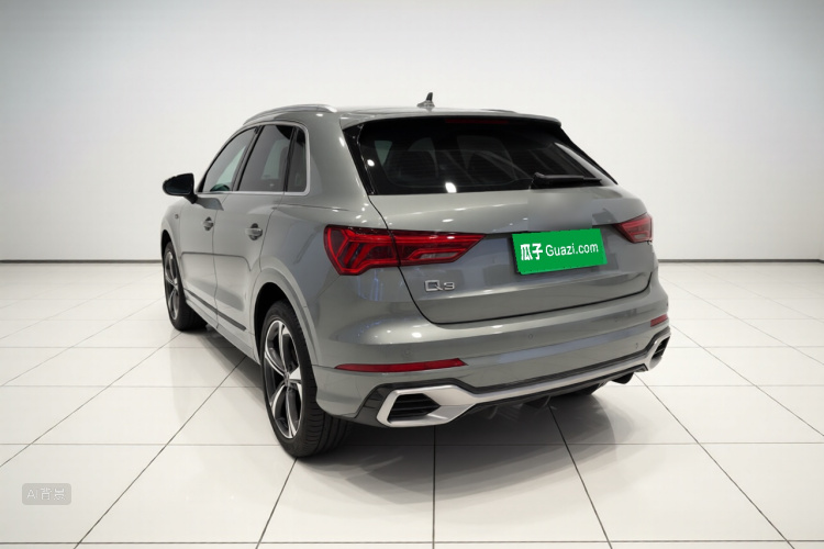 Audi Q3 2025 car image #5