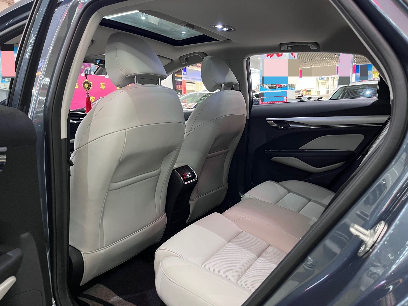 GEELY Binray 2018 изображение автомобиля #8