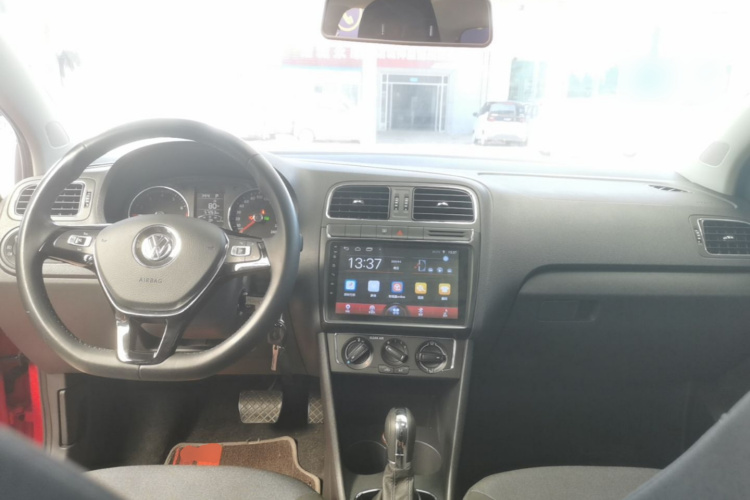 Volkswagen Polo 2017 #11 Volkswagen Polo 2017 car image #11