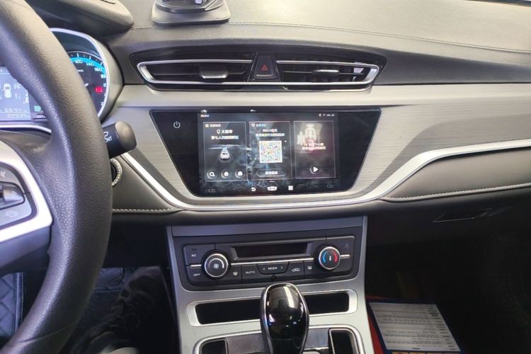 GEELY Emgrand 2022 #17 GEELY Emgrand 2022 car image #17