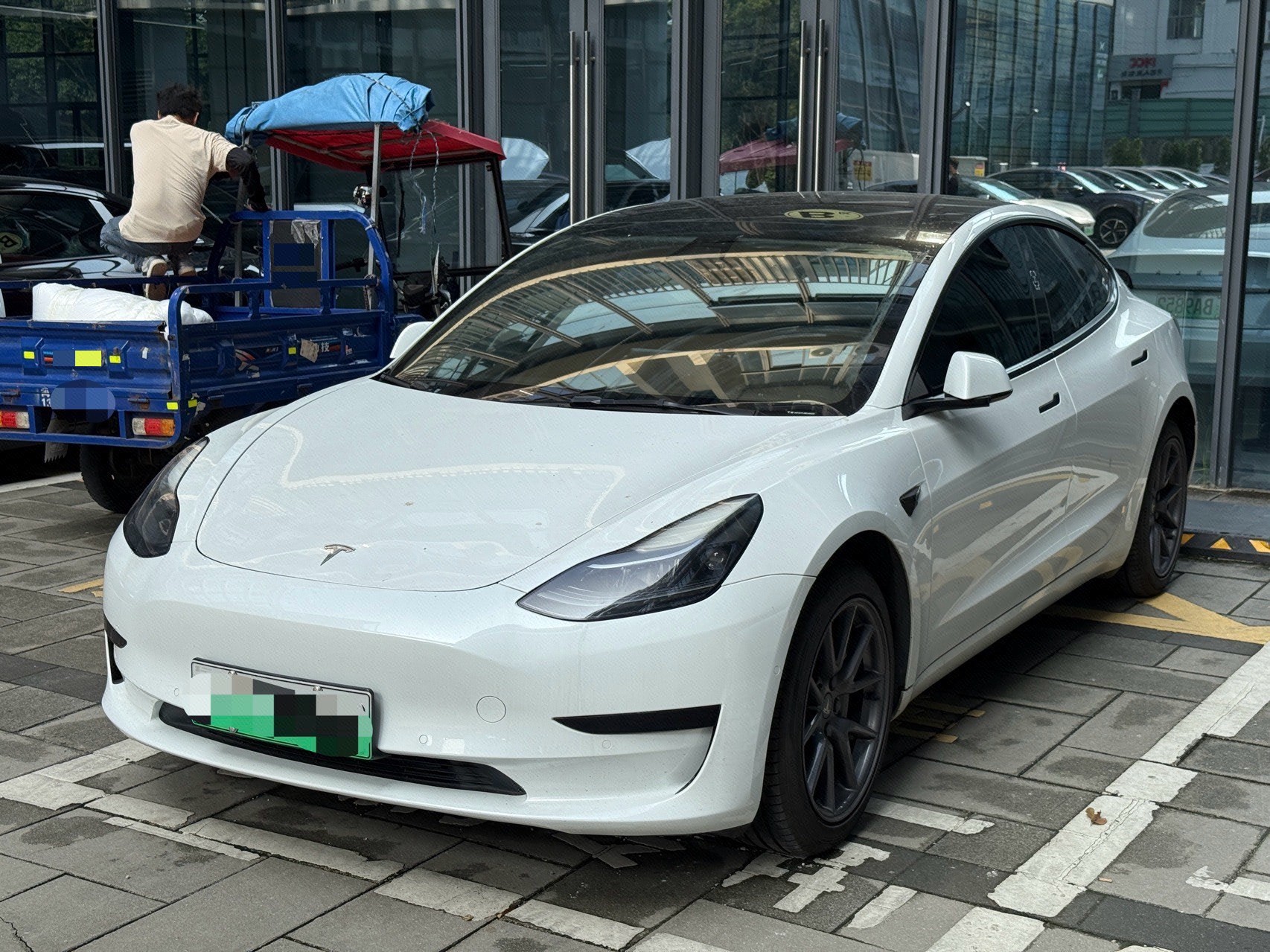 Tesla Model 3 2021 Tesla Model 3 2021 car image